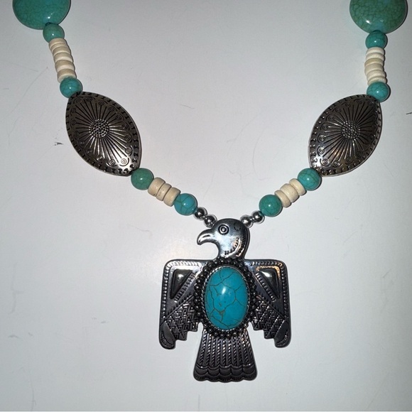 SOUTHWESTERN style turquoise and silver-toned thunderbird necklace - Picture 2 of 5